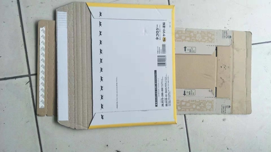 80m/minはカートン箱のGluer 1310mmの自動ホールダーのGluer機械を波形を付けた