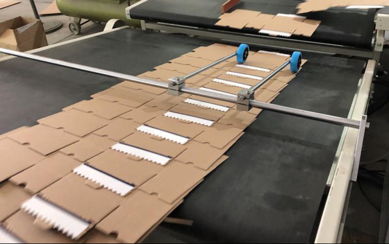 ジッパーの荷箱は荷箱の機械/空気圧縮機Min. 6棒をファスナーを絞める